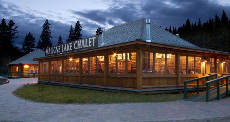 Maligne Lake Chalet