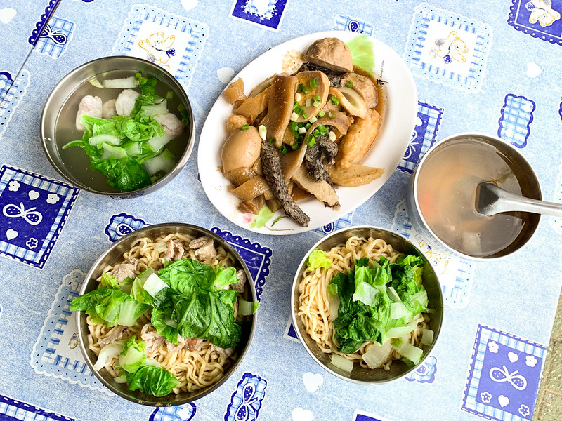 【台南美食】大溝乾麵 50年歷史的在地銅板美食！25元就可以吃到好吃意麵！