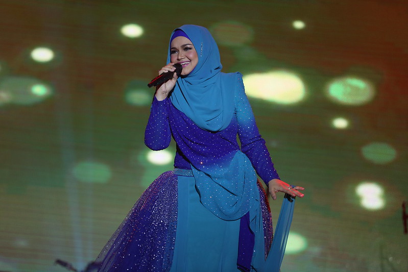 2. Dato' Sri Siti Nurhaliza Hiburkan Peminat Dan Penonton Dengan Lagu Anta Permana