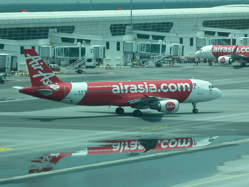 Flying Air Asia from Kuala Lumpur to Singapore