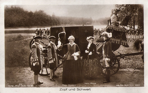 Mady Christians and Hanni Weisse in Zopf und Schwert (1926)
