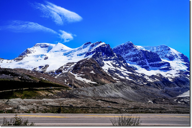 Looking south at Mount Athabasca and Mount Andromeda from Columbia Icefield Glacier Discovery Centre 1
