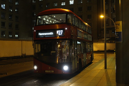 London United LT152 on Route N27, Hammersmith