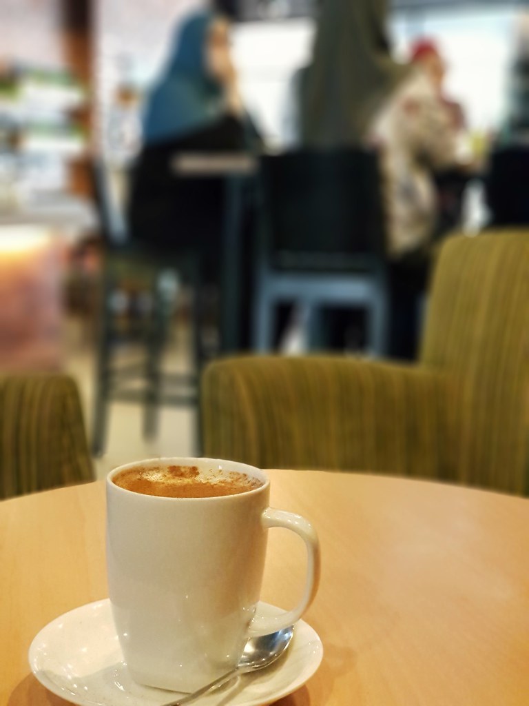 印度风味特色拿铁 Dirty Chai Latte rm$14 @ Crave Cafe at Oasis Square, PJ Ara Damansara