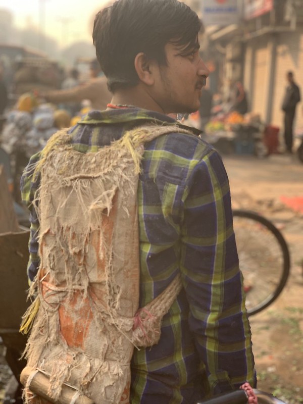 City Life - Labourer's Backpack, Central Delhi