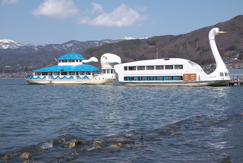 諏訪湖の遊覧船