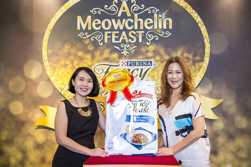 Fancy Feast Bawakan Makanan Kucing Bertaraf 'Meowchelin'