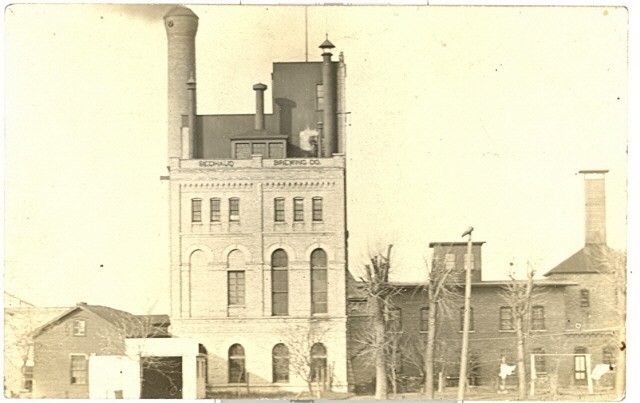 fond-du-lac-wi-bechaud-brewing-company-1911
