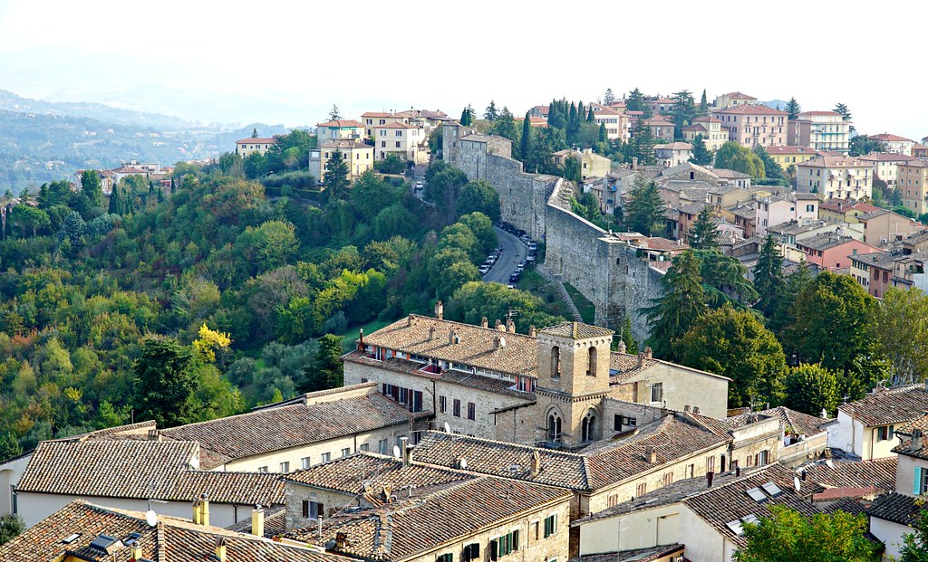 Näkymä Perugian vanhankaupungin muureilta