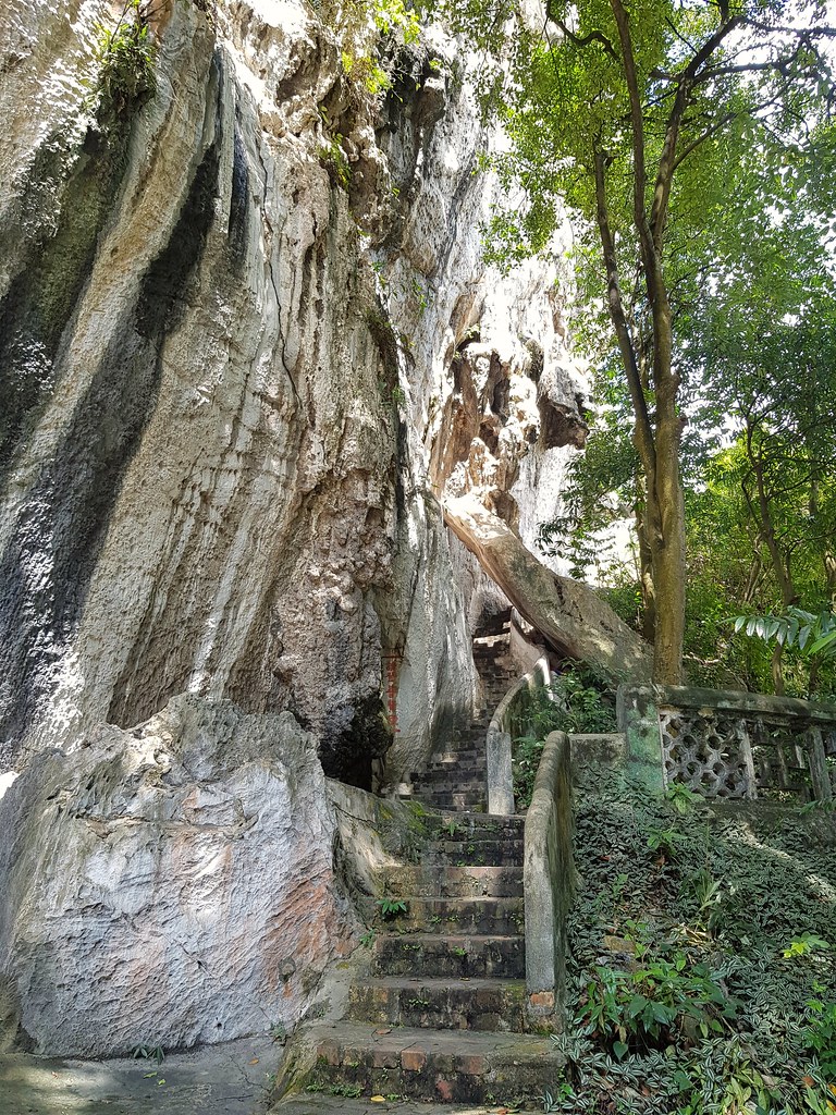 @ Perak Tong Temple (霹雳洞 Perak Cave)