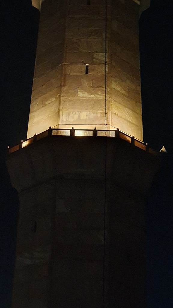 Badshahi Mosque pillar Lahore