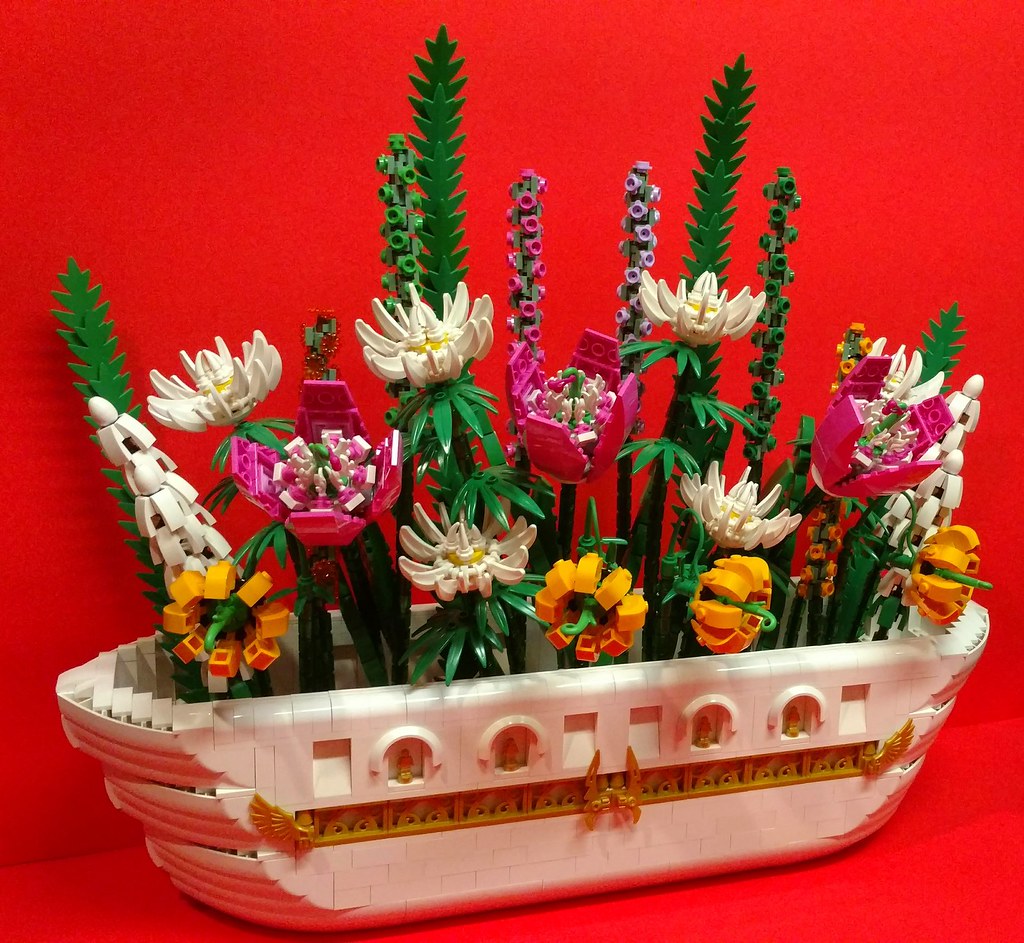 LEGO IDEAS - 90th Anniversary: Micro-Scale Celebrations! - Flower Bouquet