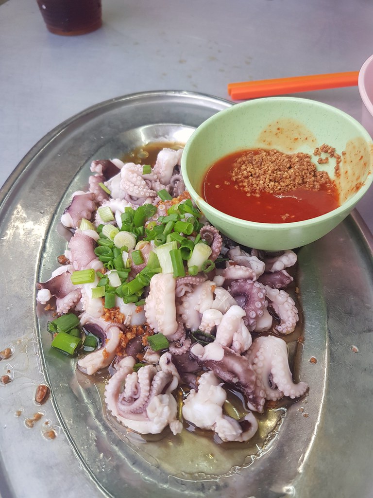 八爪鱼 Baby Octopus in Soy Sauce rm$18 @ 德记茶餐室 Reatoran Tuck Kee Ipoh 8/10