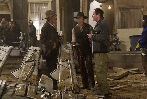 Cowboys & Aliens - Backstage - Harrison Ford, Daniel Craig, Jon Favreau