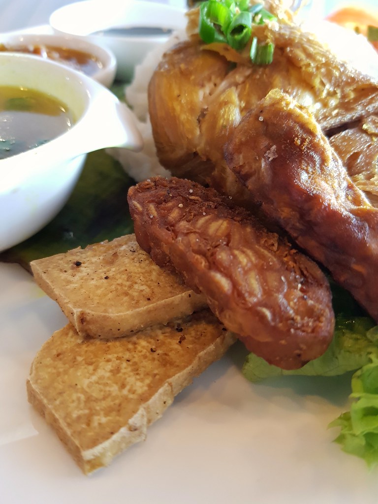 Ayam Penyet rm$20 @ Sebok Cafe at UOA Business Park, Shah Alam