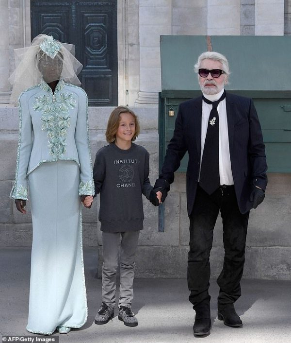 Budak Lelaki 11 Tahun Warisi Harta Jutaan Ringgit Karl Lagerfeld