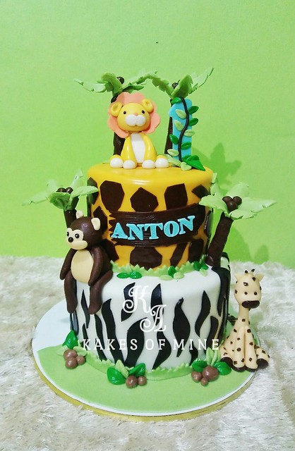 Safari Theme Cake by Kakes Of Mine