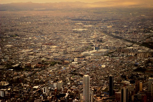 colombia bogotá cundinamarca capital ciudad city downtown people structure megacity population urban urbano