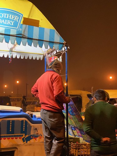 City Hangout - Winter Midnight Ice-Creams, India Gate
