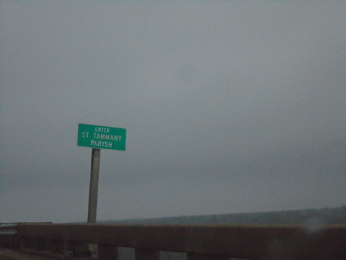 i10 sttammanyparish louisiana sign pearlriver biggreensign countyline welcomesign