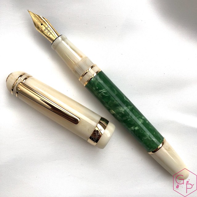 Laban Forest Fountain Pen Review 4_RWM