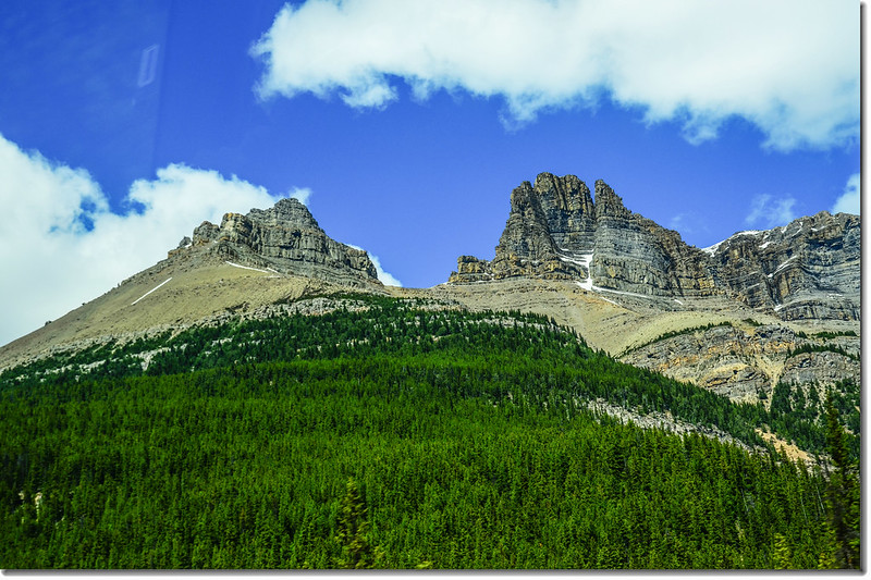 The scenery along  AB-93 N(Icefields Parkway) (8)