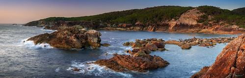 rocks coastal panoramic panorama nsw chamberlain lookout tathra orange seascape morning golden sunrise australia sapphire coast goldenhour