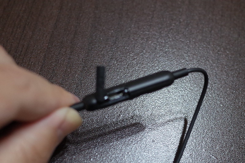 SHURE BLUETOOTH REMOTE+MIC CABLE Micro USB充電コネクタ