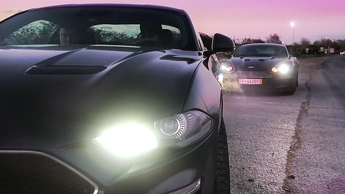 Mustang Bullitt vs Aston Martin DBS