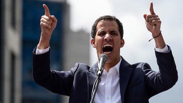 Parte da oposição a Maduro critica autoproclamação de Guaidó como presidente interino