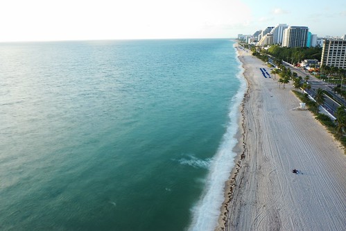 atlanticocean aerialview florida fortlauderdaleflorida fortlauderdale beach dji mavicpro2 hasselbladl1d20c drone ocean