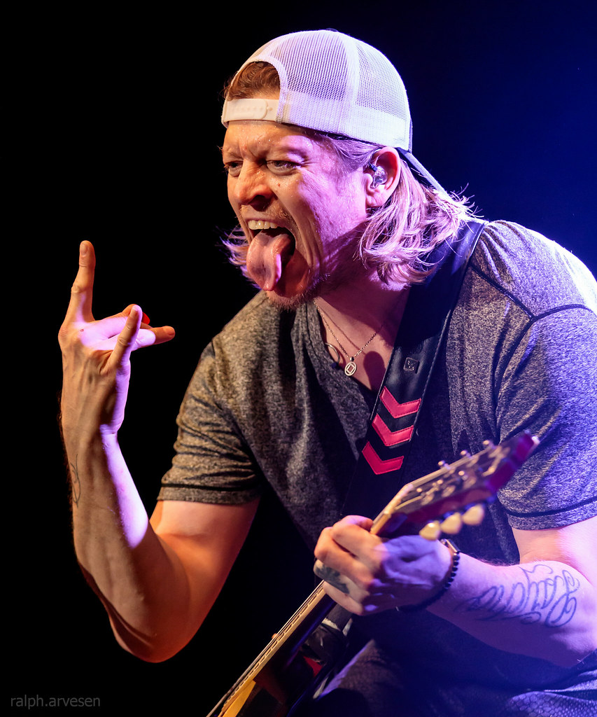 Puddle Of Mudd | Texas Review | Ralph Arvesen