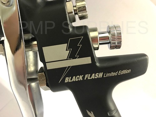 Iwata Black Flash ELITE 2017 UNIQUE Very Rare 1.6mm Spray Gun 2 FREE GIFTS