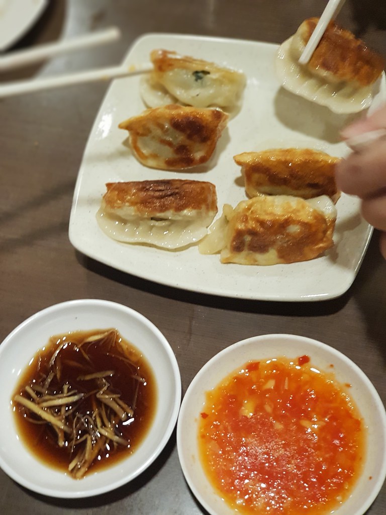 上海锅贴 Shanghai Fried Dumpling x6 rm$11.50 @ Esquire Kitchen (大人餐廳) Subang Parade