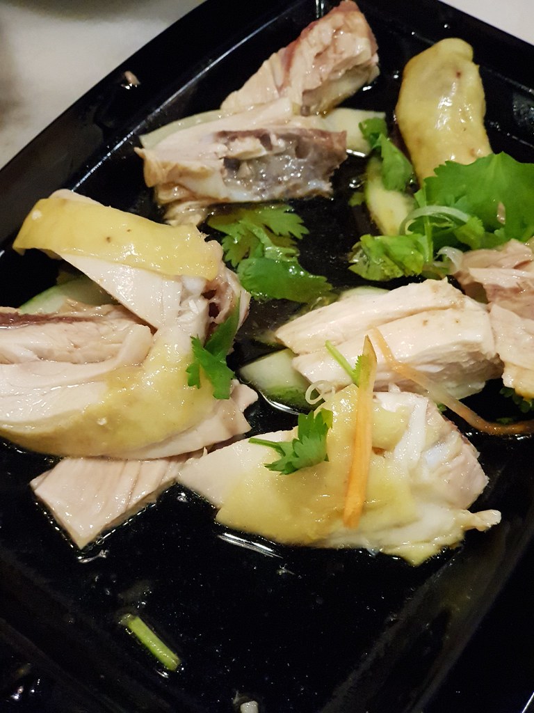 1/4 滑鸡 Steamed Chicken rm$15 @ 安记鸡饭 Restoran Onn Kee SS14