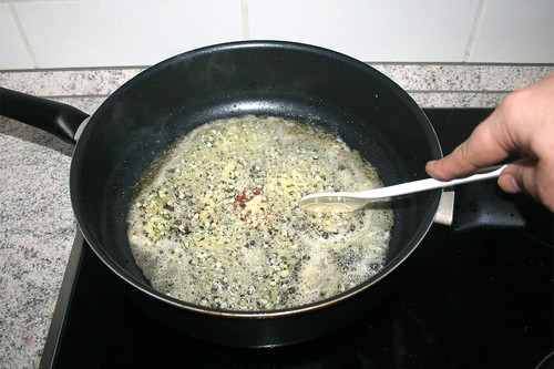 40 - Knoblauch andünsten / Braise garlic