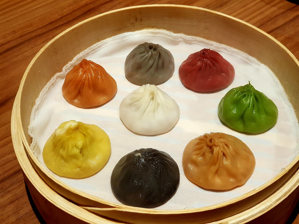 特色皇朝小龙包(八个) Special Dynasty Xiao Long Bao with 8 flavors rm$28 @ 乐天皇朝 Paradise Dynasty at PJ Paradigm Mall
