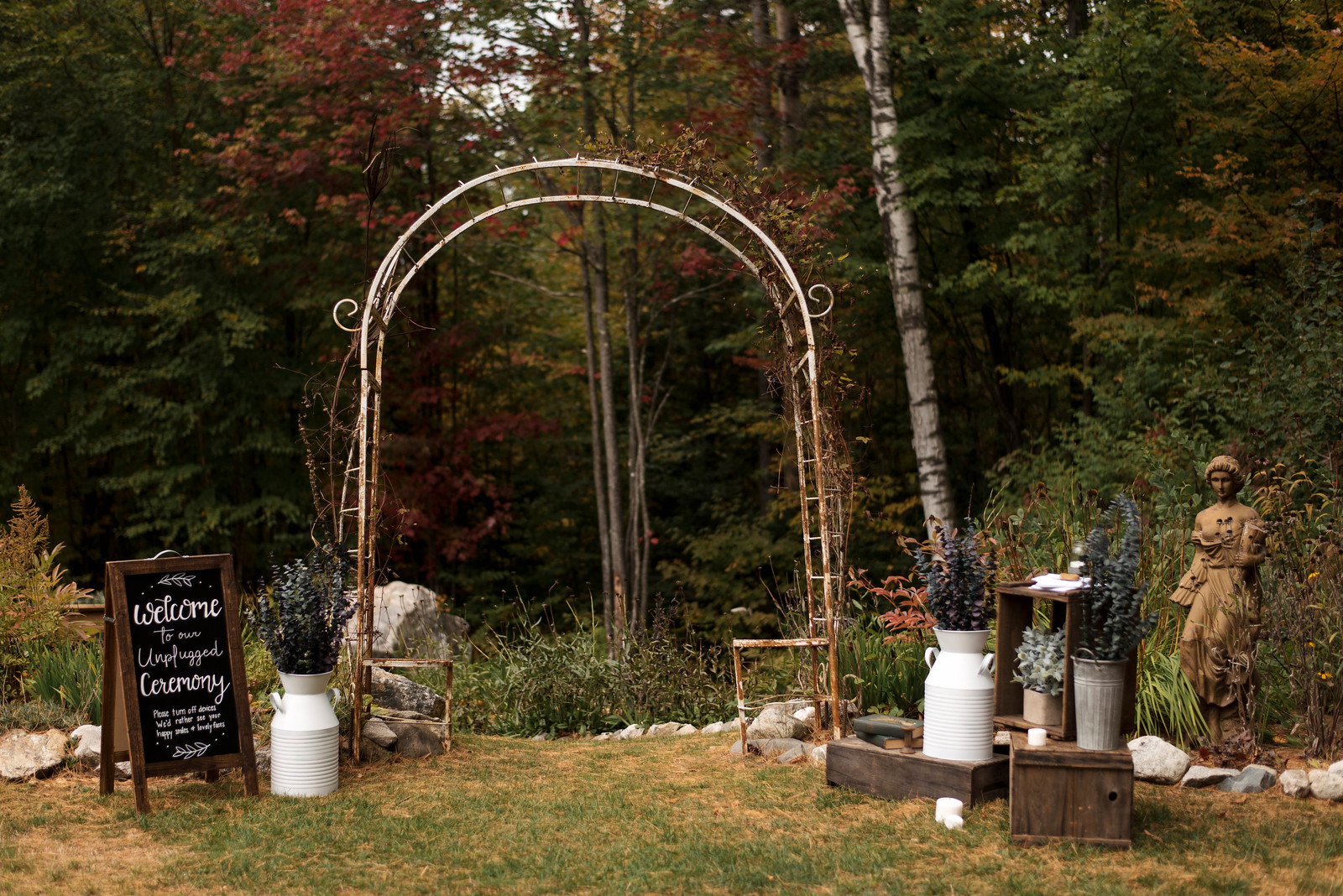 Notch House Vermont DIY Wedding on juliettelaura.com