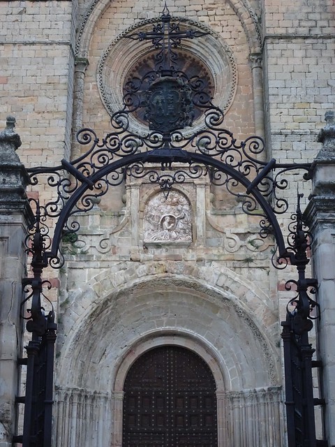 Puerta de la Catedral de Sigüenza 2