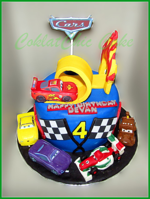Cake Disney Cars 2 DEVAN  15 cm