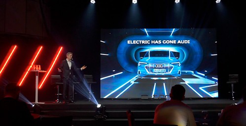 Audi e tron   elektrinis Audi visureigis Lietuvoje