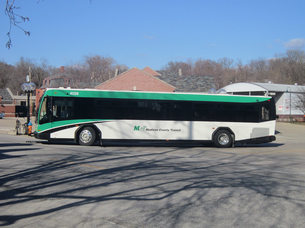 Madison County Transit (Unit#4028)