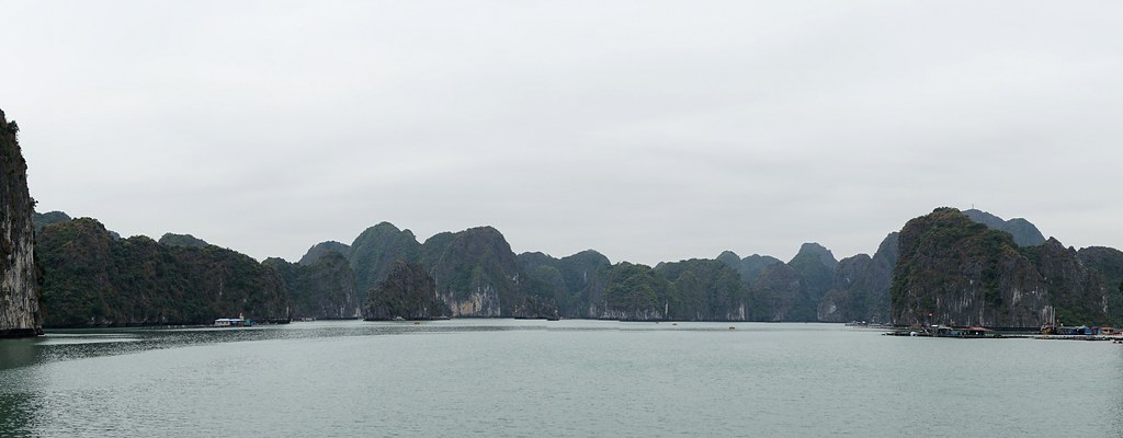 Navegando por Lan Ha y Halong, la bahía de los gigantes de piedra - VIETNAM, TIERRA DE DRAGONES (24)