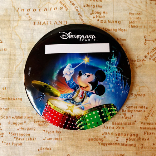 Disneyland Paris Christmas button