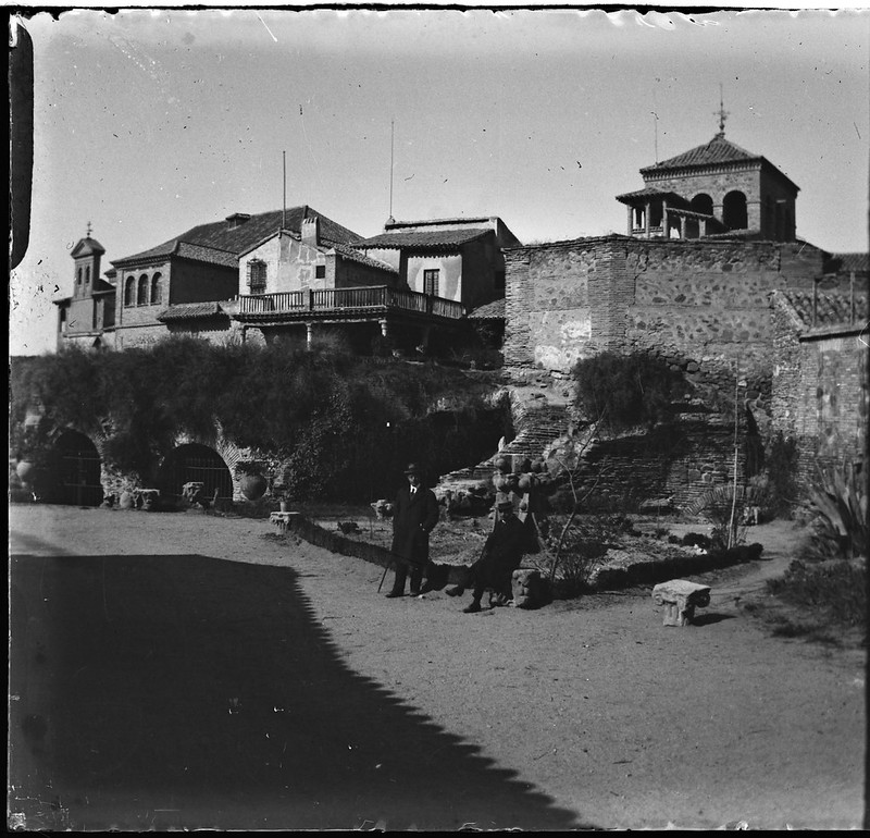 Jardines del Museo del Greco en Toledo el 24 de febrero de 1918. Fotografía de Carles Batlle Ensesa © Ajuntament de Girona. CRDI (Carles Batlle Ensesa)