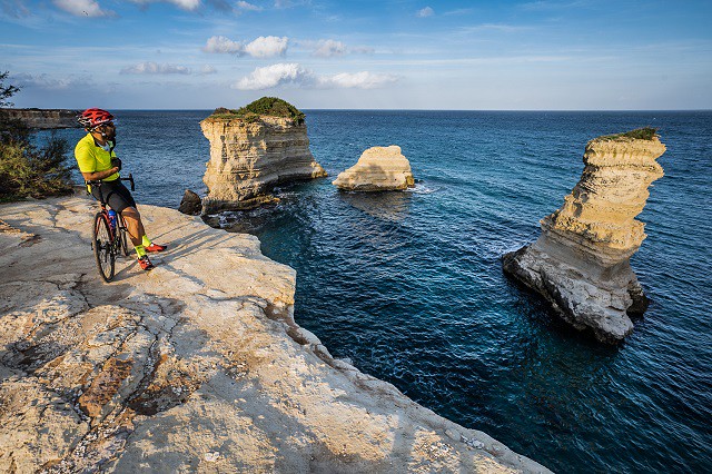 Antonio Caggiano viewing the Sea Stacks, Adriatic Coastline, photo copyright Antonello Naddeo