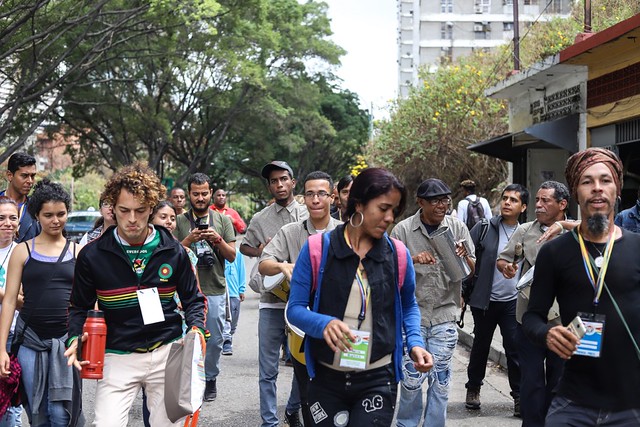 Participantes da Assembleia dos Povos relatam suas impressões da crise na Venezuela