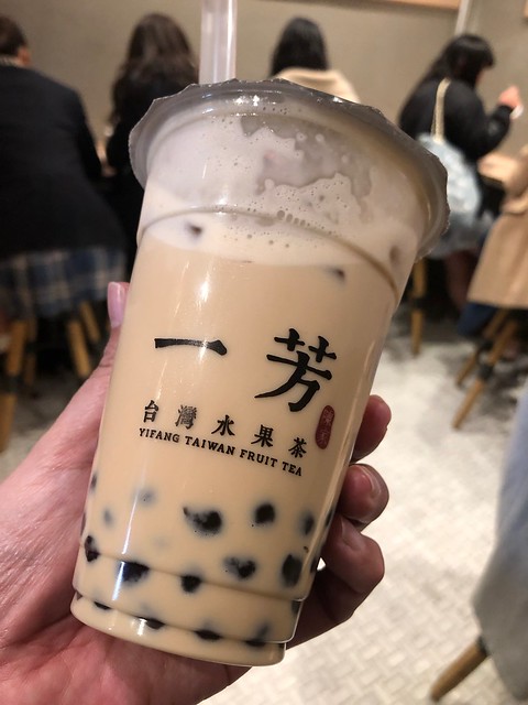 一芳　YI FANG　台灣水果茶　タピオカミルクティー　イーファン　渋谷