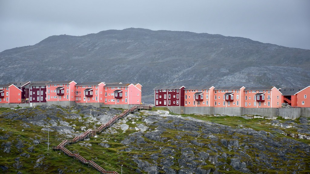 Le Groenland urbain, sur trois échelles