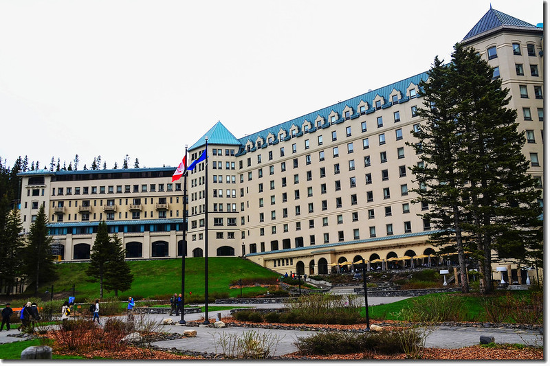 Chateau Lake Louise 1